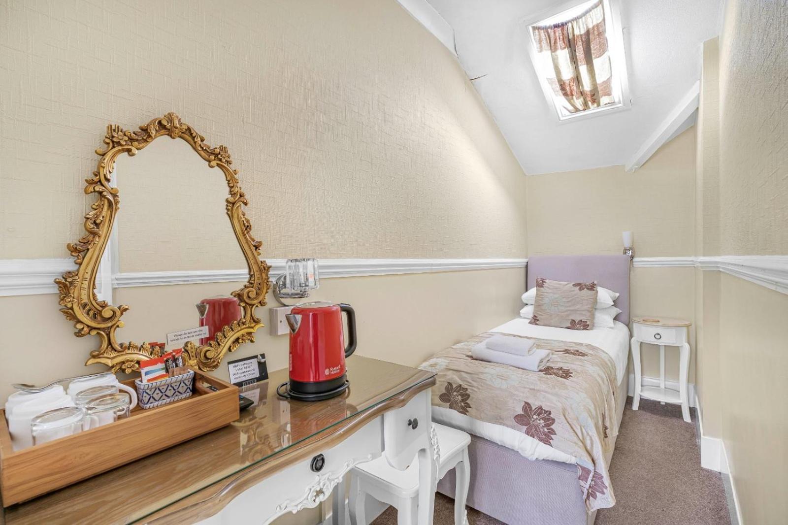 Summerlands Guest House Torquay Εξωτερικό φωτογραφία